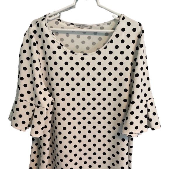 Green Envelope polkadot top size 2X - Picture 8 of 8